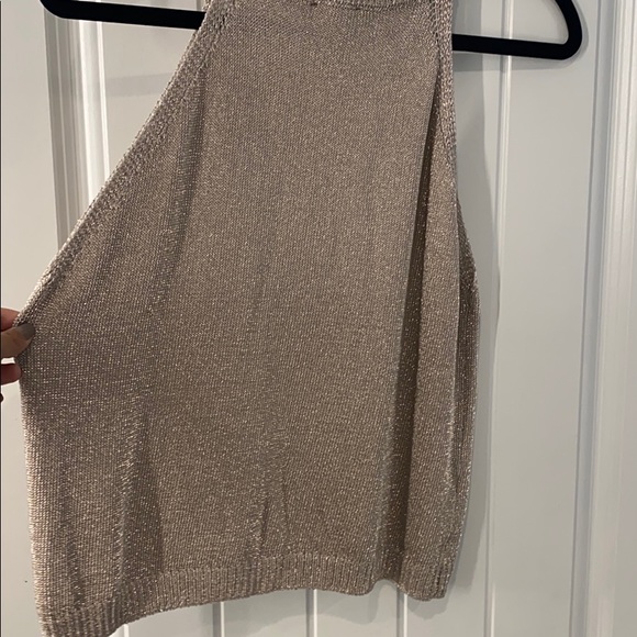 Gold top - Picture 2 of 5